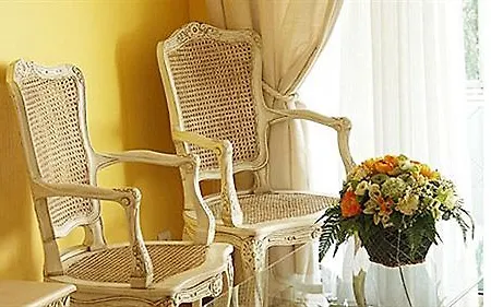 Hotel Le Fouquet's 4*