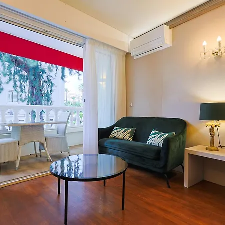 Le Fouquet's Hotell